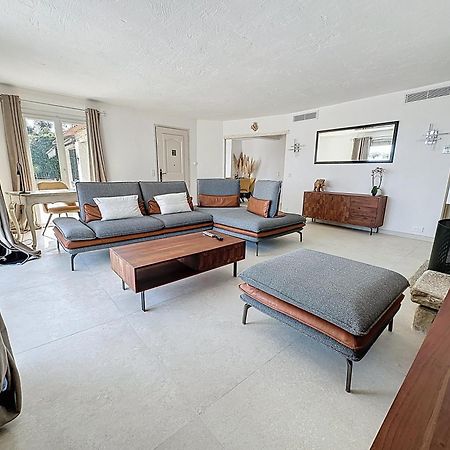 3 Bedrooms Villa Near Cannes - Pool & Jacuzzi - Sea View Mandelieu 外观 照片
