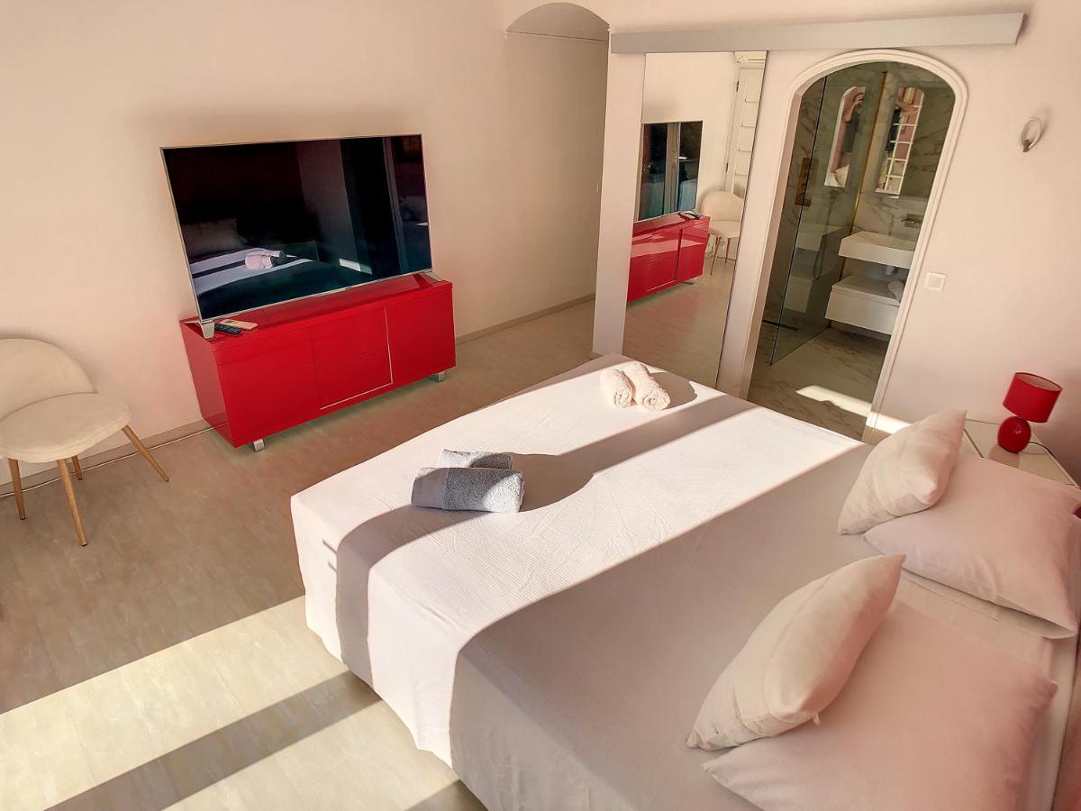 3 Bedrooms Villa Near Cannes - Pool & Jacuzzi - Sea View Mandelieu 外观 照片