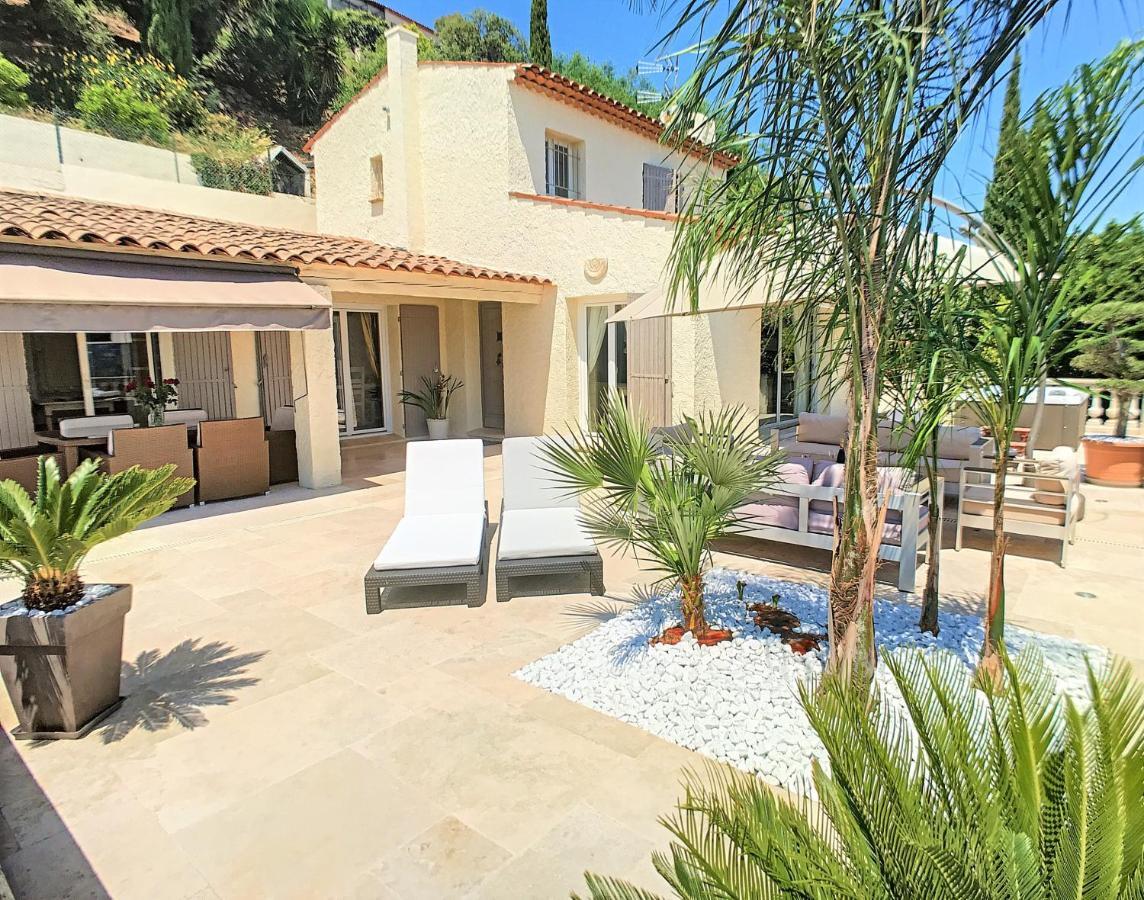 3 Bedrooms Villa Near Cannes - Pool & Jacuzzi - Sea View Mandelieu 外观 照片
